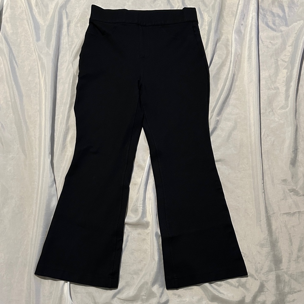 Spanx High Rise Flare Leg Crop Pull On Pants Sz M